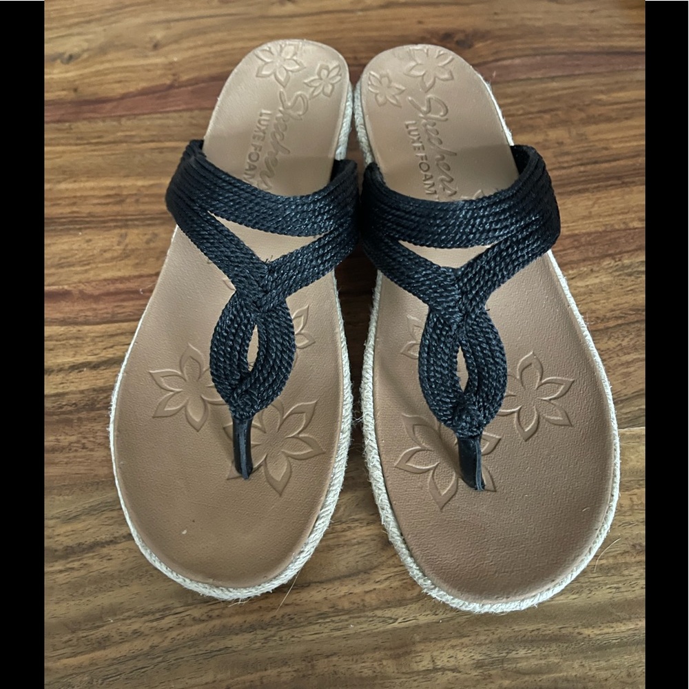 SKECHERS Cali Berverlee - Villa Feels Wedge Espadrilles Sandals